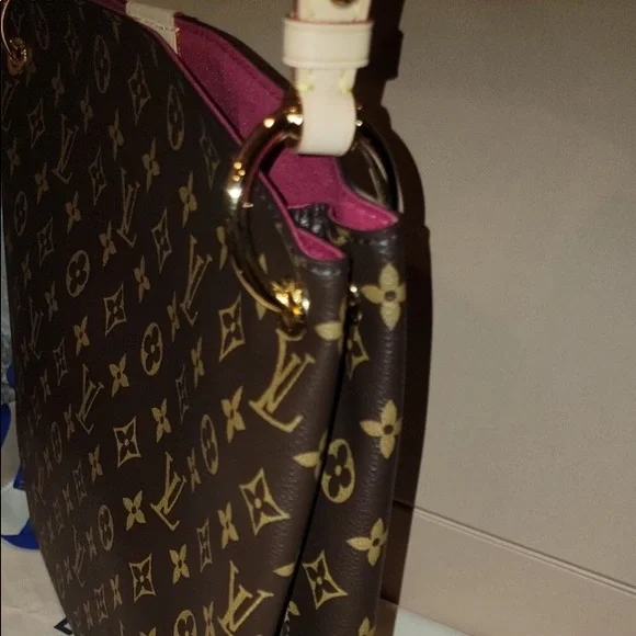 Louis Vuitton Graceful PM Brand New without Tags - Picture 9 of 16